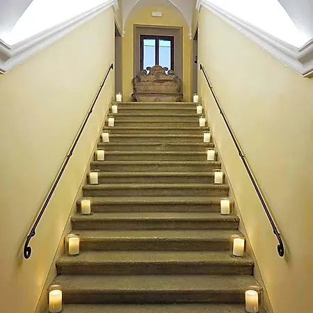 Hotel Palazzo Viviani - Castello Di Montegridolfo 4*
