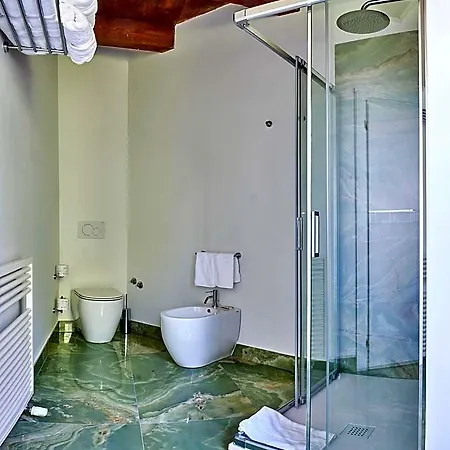 Palazzo Viviani - Castello Di Montegridolfo Hotel