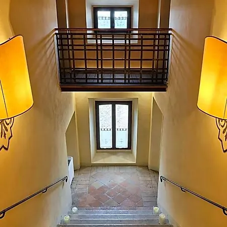 Palazzo Viviani - Castello Di Montegridolfo Hotel 4*